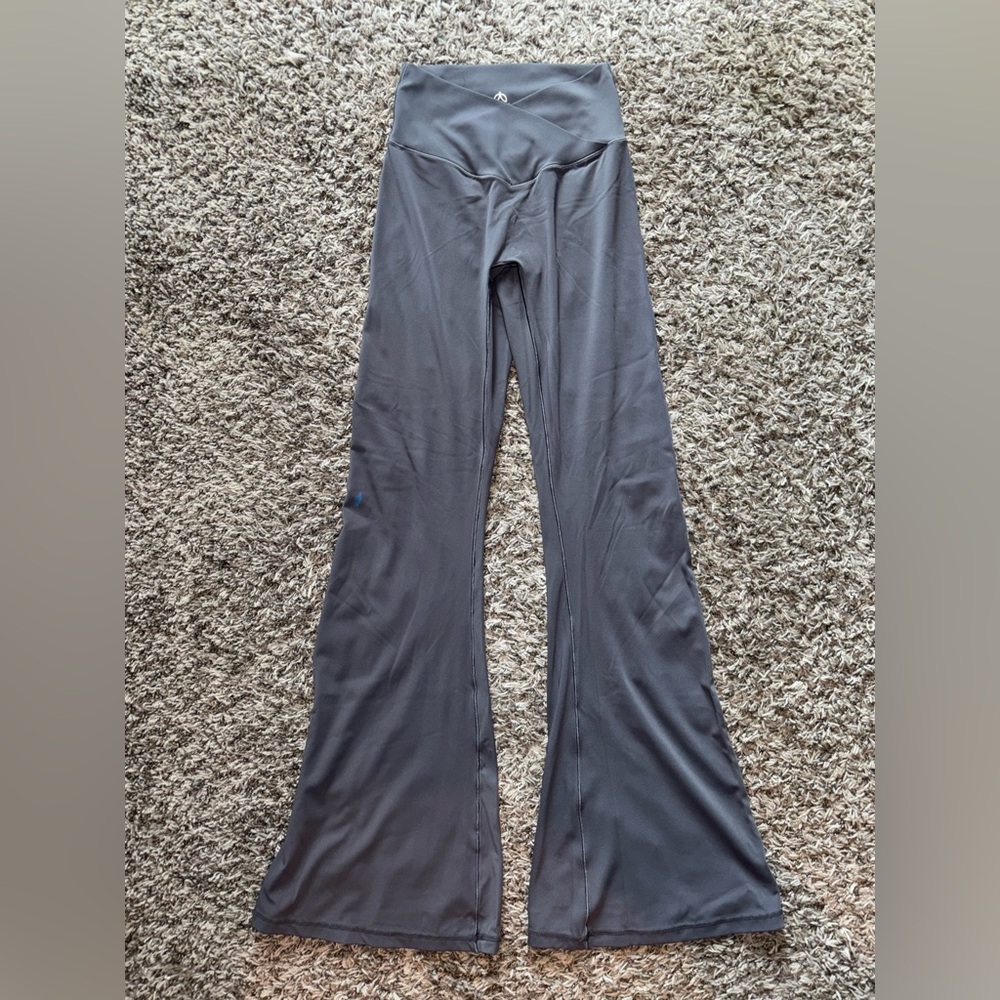 Gray & Black Flared Leggings